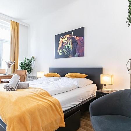 Explore Vienna: 1Br Retreat Near Westbahnhof エクステリア 写真