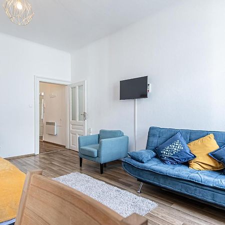 Explore Vienna: 1Br Retreat Near Westbahnhof エクステリア 写真