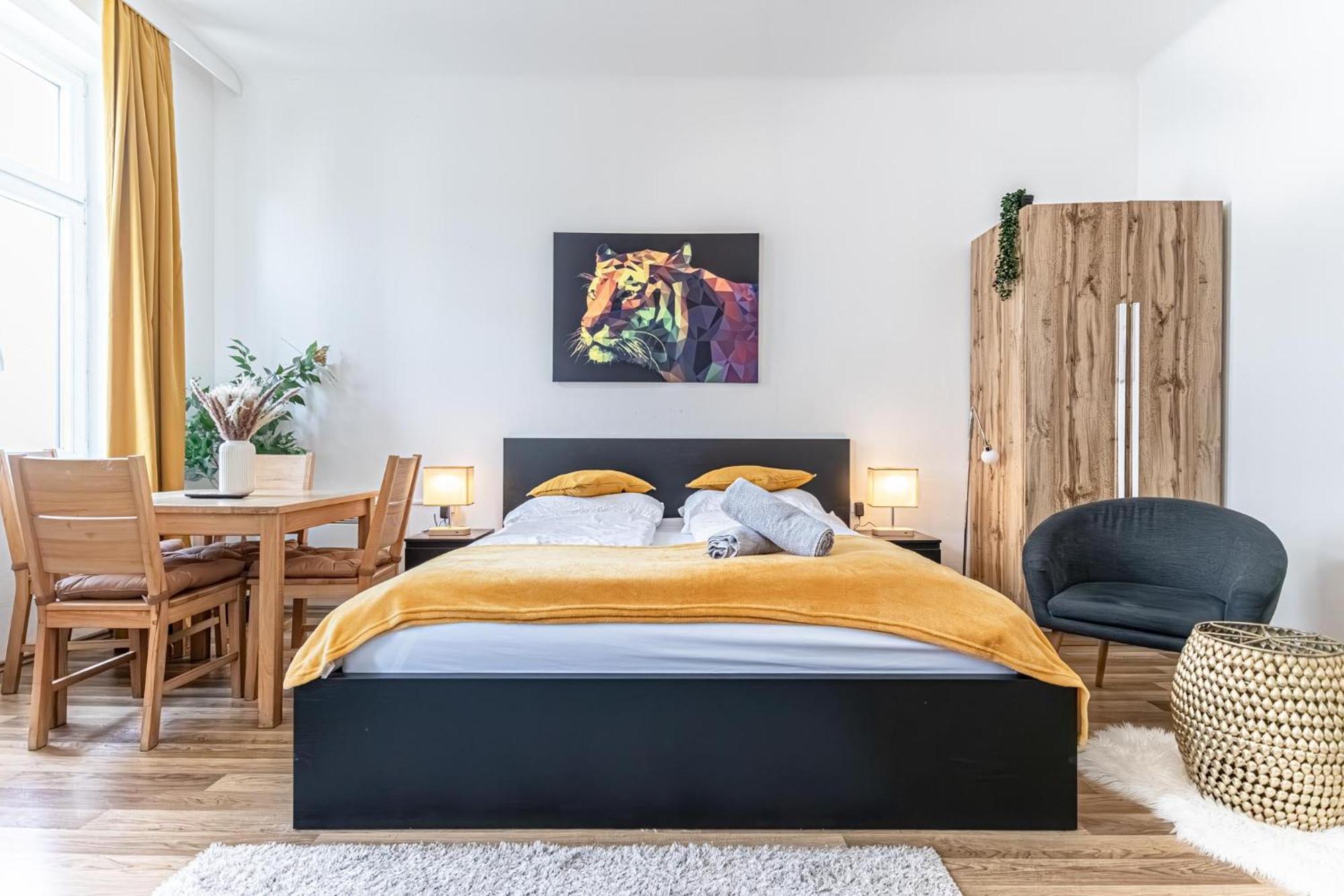 Explore Vienna: 1Br Retreat Near Westbahnhof エクステリア 写真