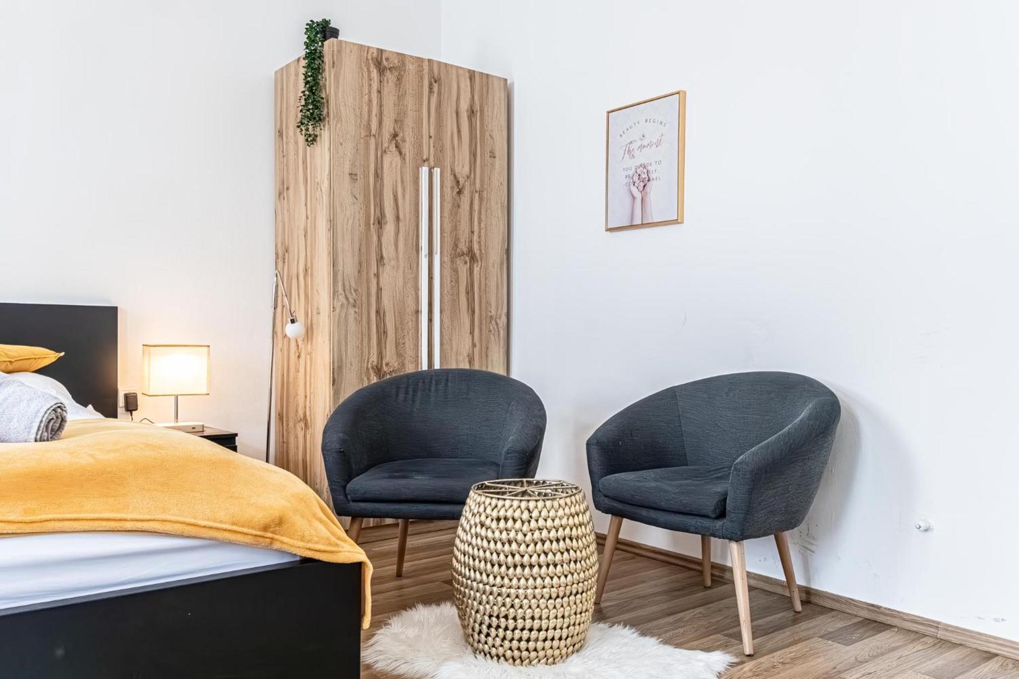 Explore Vienna: 1Br Retreat Near Westbahnhof エクステリア 写真