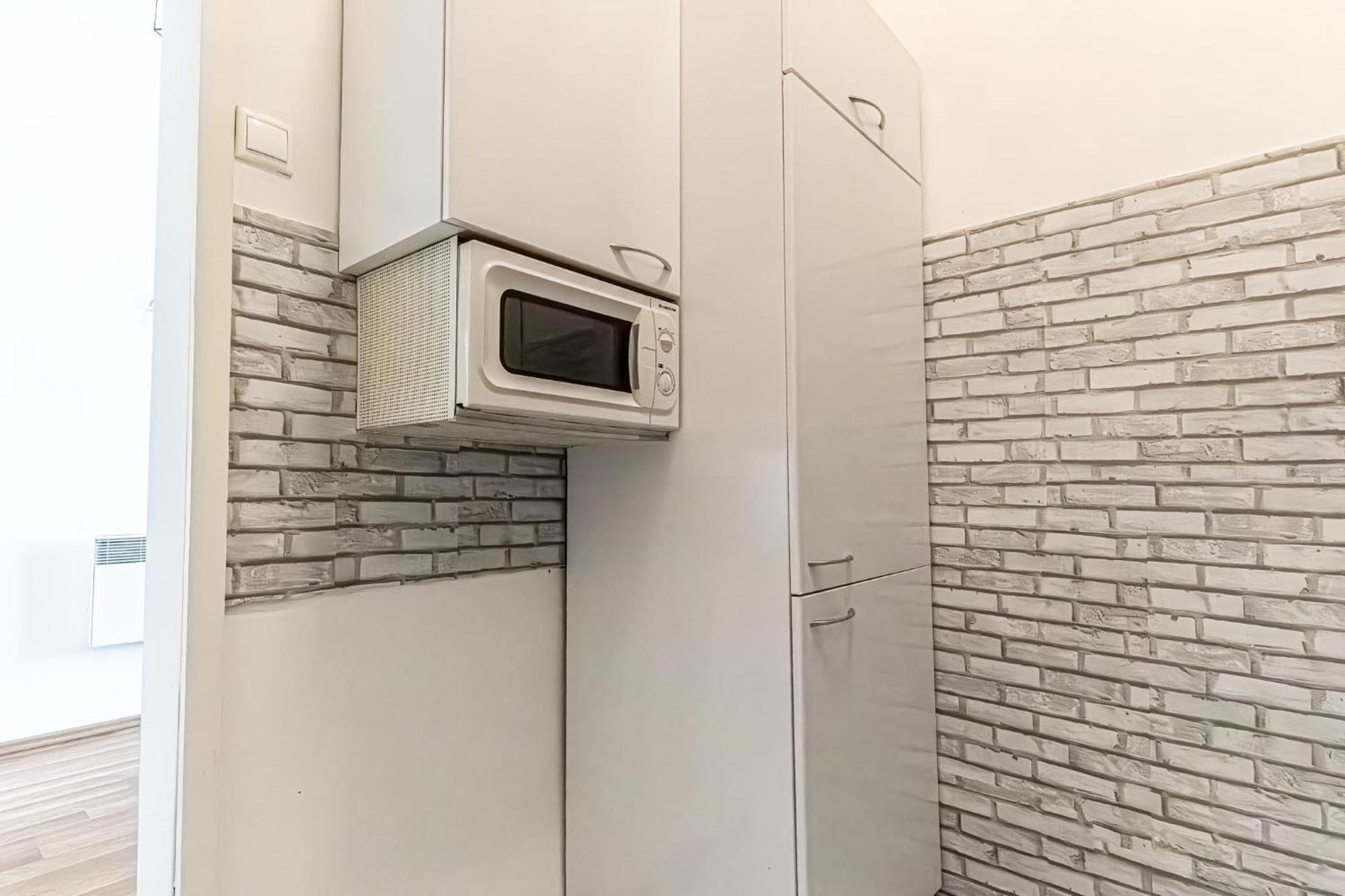 Explore Vienna: 1Br Retreat Near Westbahnhof エクステリア 写真