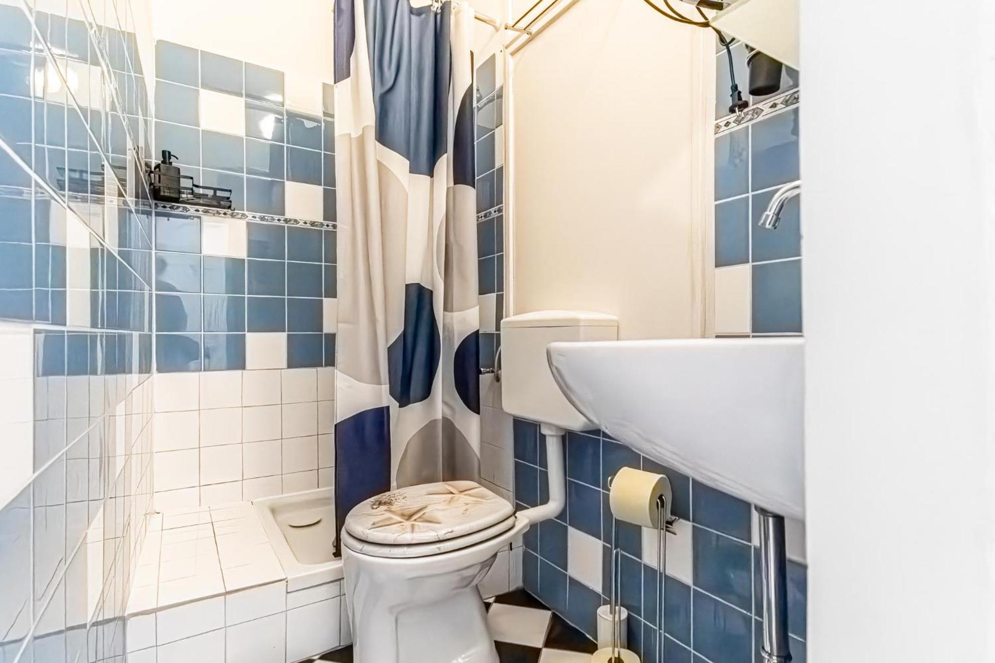 Explore Vienna: 1Br Retreat Near Westbahnhof エクステリア 写真