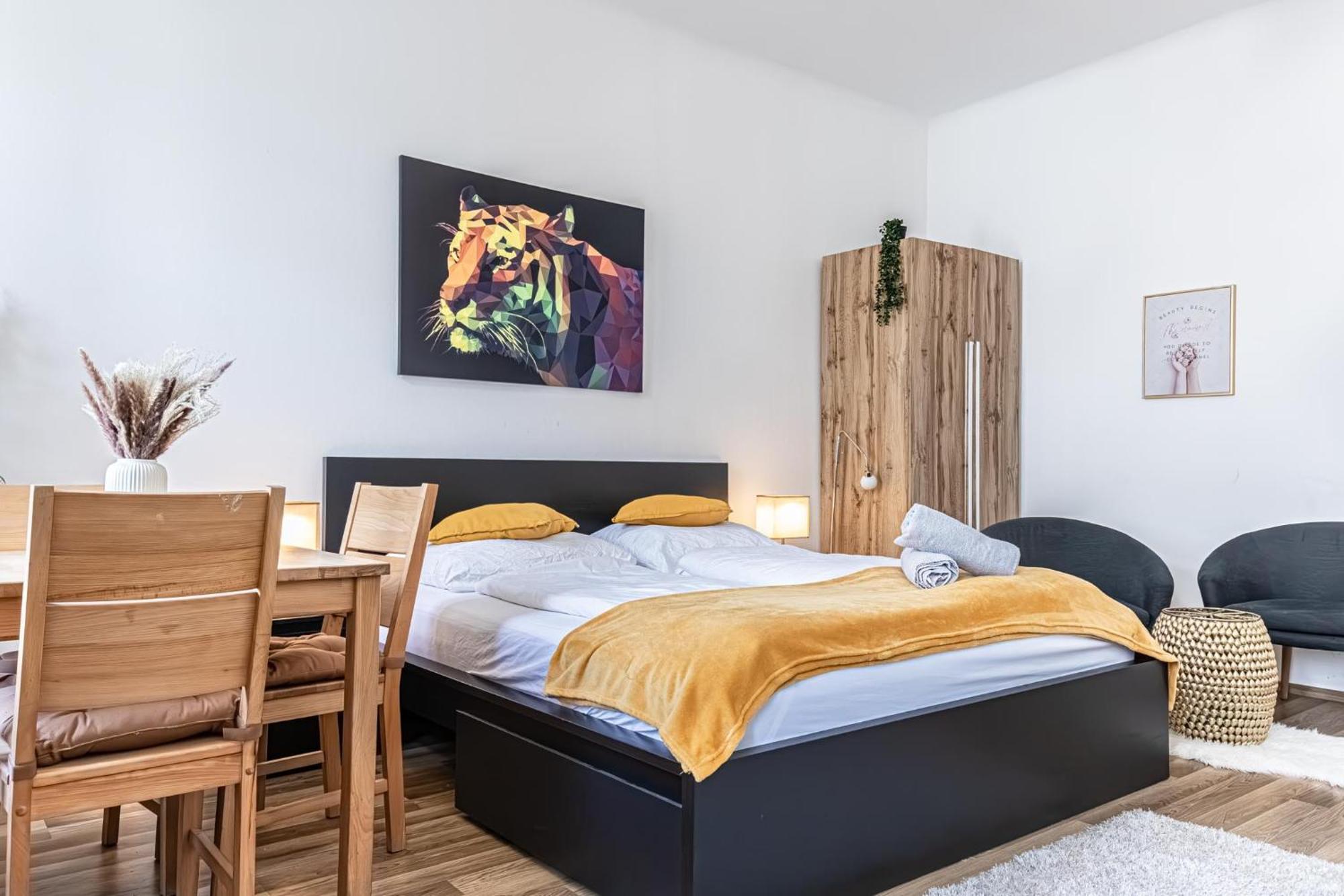 Explore Vienna: 1Br Retreat Near Westbahnhof エクステリア 写真